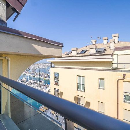 Marina Di Sestri Wonderful Penthouse Lägenhet Genua Exteriör bild